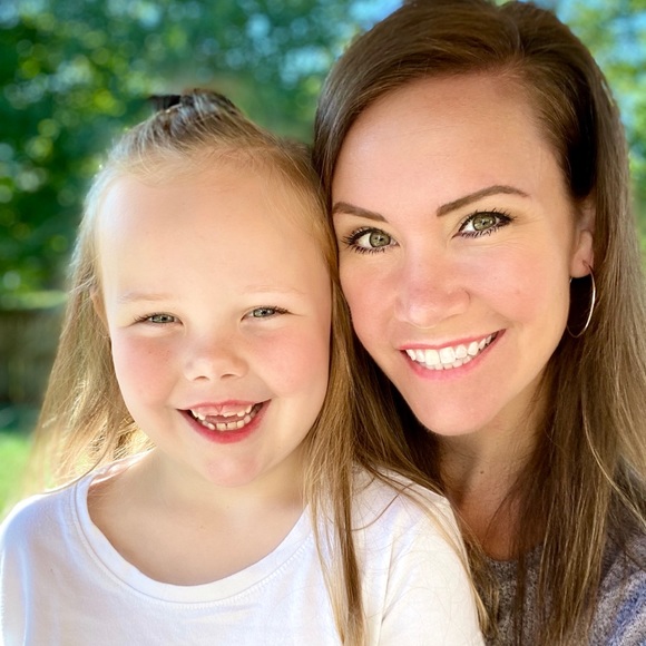 Meet your Posher, Nikki - Picture 4 of 11